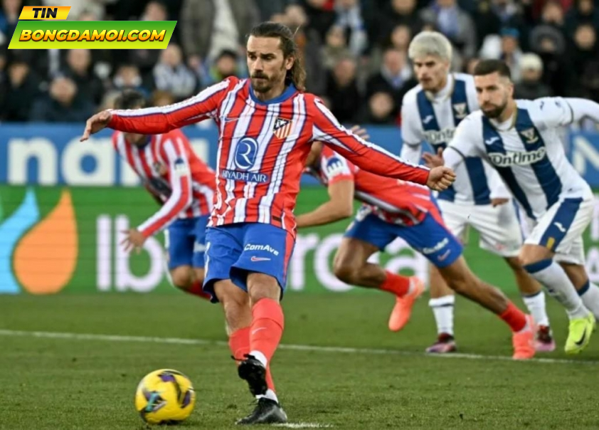 Atletico ngã ngựa, sắp mất ngôi đầu vào tay Real Madrid