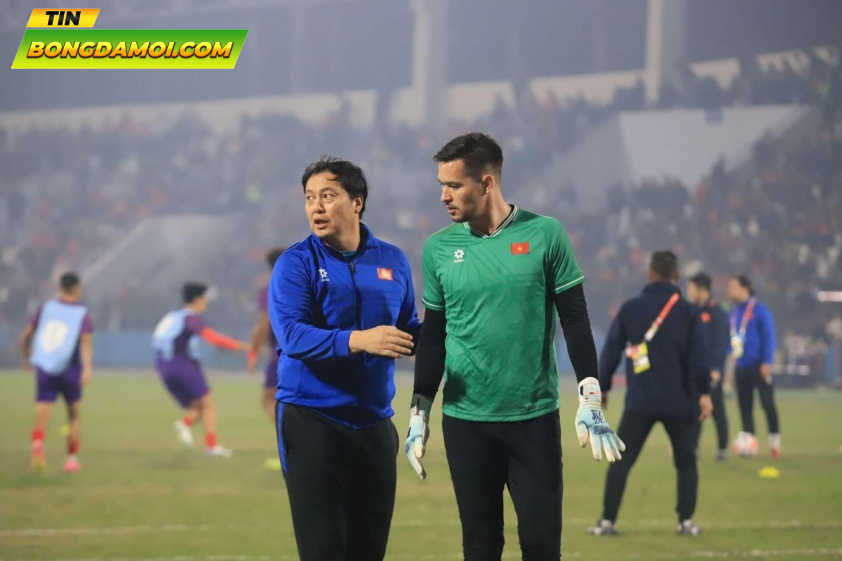 Văn Toàn Tiết Lộ Dự Đoán Gây Sốc Về Filip Nguyễn Trong AFF Cup 2026