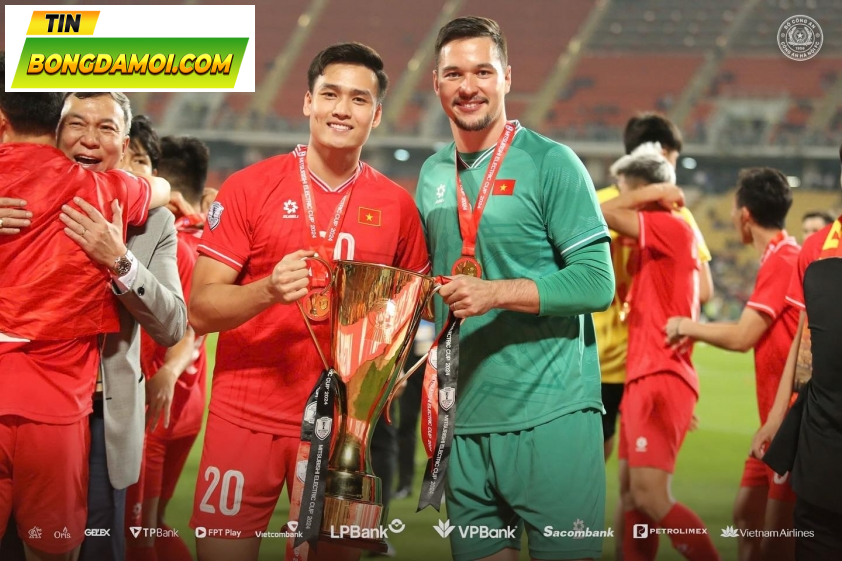 Bùi Hoàng Việt Anh và cơ hội ra sân tại AFF Cup 2024