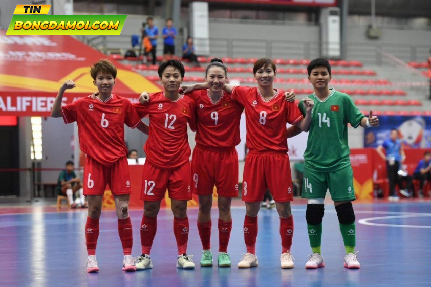 ĐT futsal nữ Việt Nam cũng tiến sát cơ hội dự VCk futsal World Cup 2025 (Ảnh: VFF)