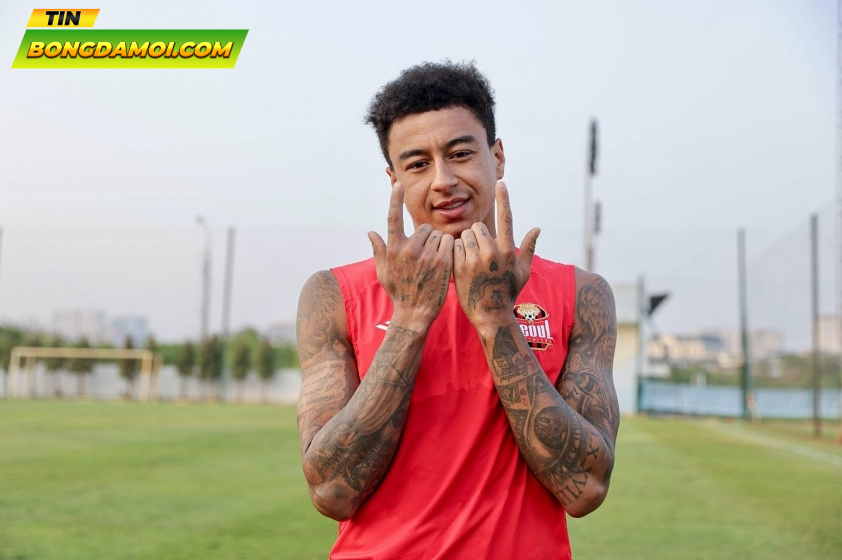 Jesse Lingard Gặp Khó Khăn Trong Việc Tìm Kiếm Bàn Thắng Tại Việt Nam