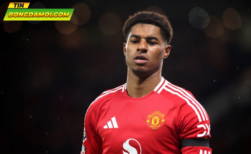 “Manchester United Tin Chuyển Nhượng Ngày 21/1: Tình Hình Rashford và Đề Xuất Mới Cho Vị Trí Hậu Vệ Trái”