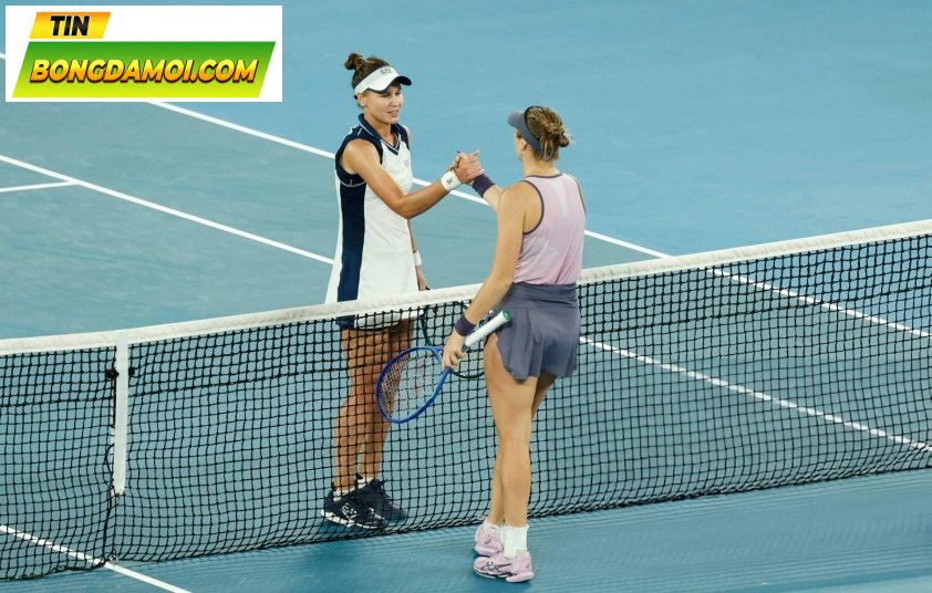 Cặp đấu cuối cùng ở sân Rod Laver Arena ngày 14/1 giữa Veronika Kudermetova và Olivia Gadecki diễn ra vô cùng nhạt nhòa (Ảnh: Getty)