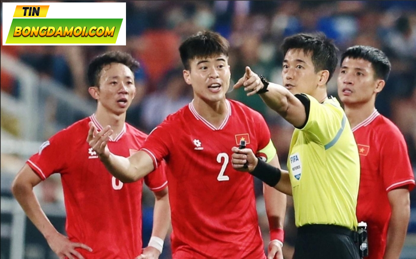 Duy Mạnh thể hiện khả năng ngoại ngữ ấn tượng tại AFF Cup 2024.