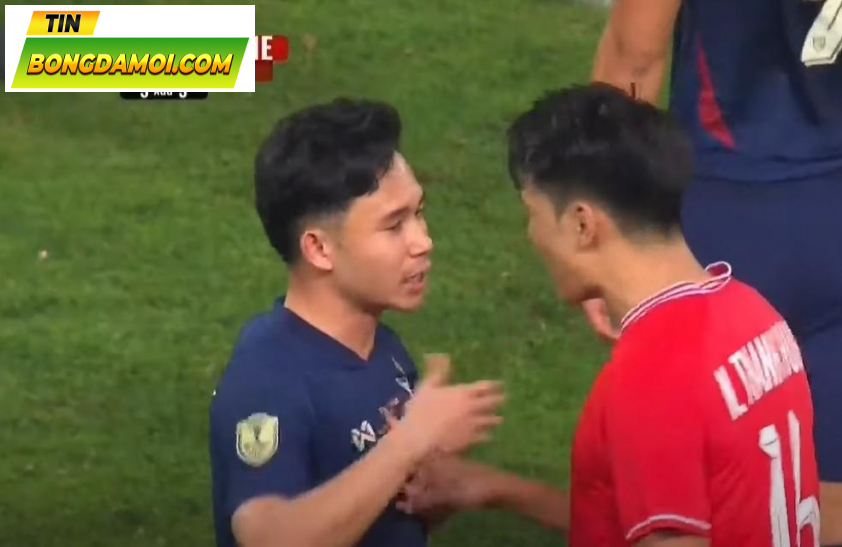 Supachok ghi bàn cho Thái Lan sau tình huống thiếu fairplay